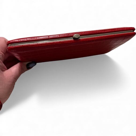 Abas Genuine Leather Red/Wine Clamshell Wallet with Crocodile Texture - Picture 6 of 7